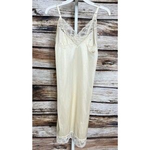 Vintage Diane Von Furstenburg Ivory Lace Nylon Slip Dress Nightgown sz 32